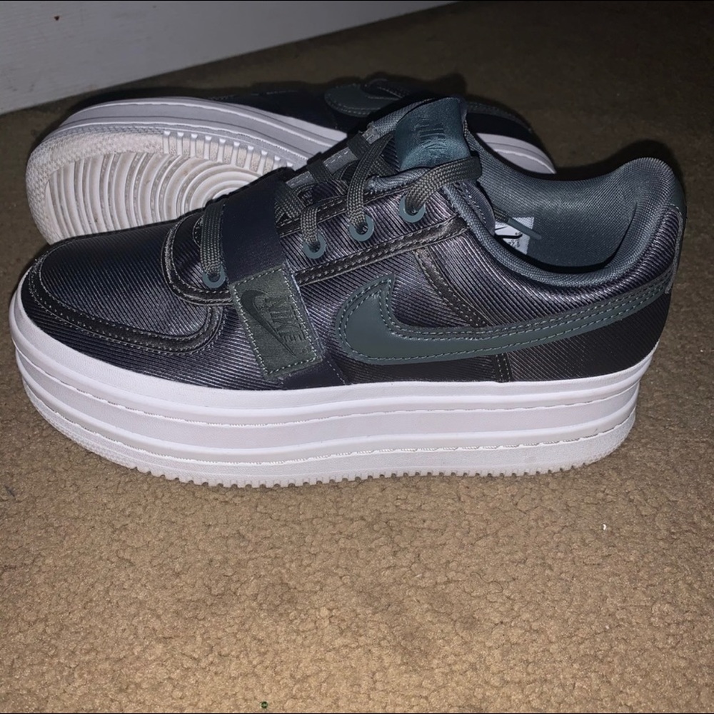 Nike Vandal 2k Low Platform Size 10.5